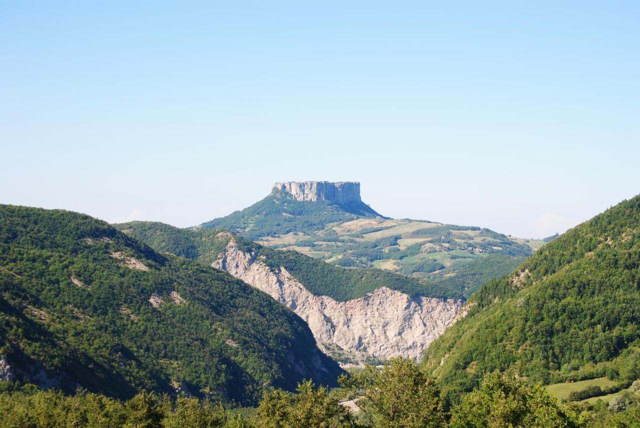 Bed and Breakfast Casale Monte Valestra Bebbio Esterno foto