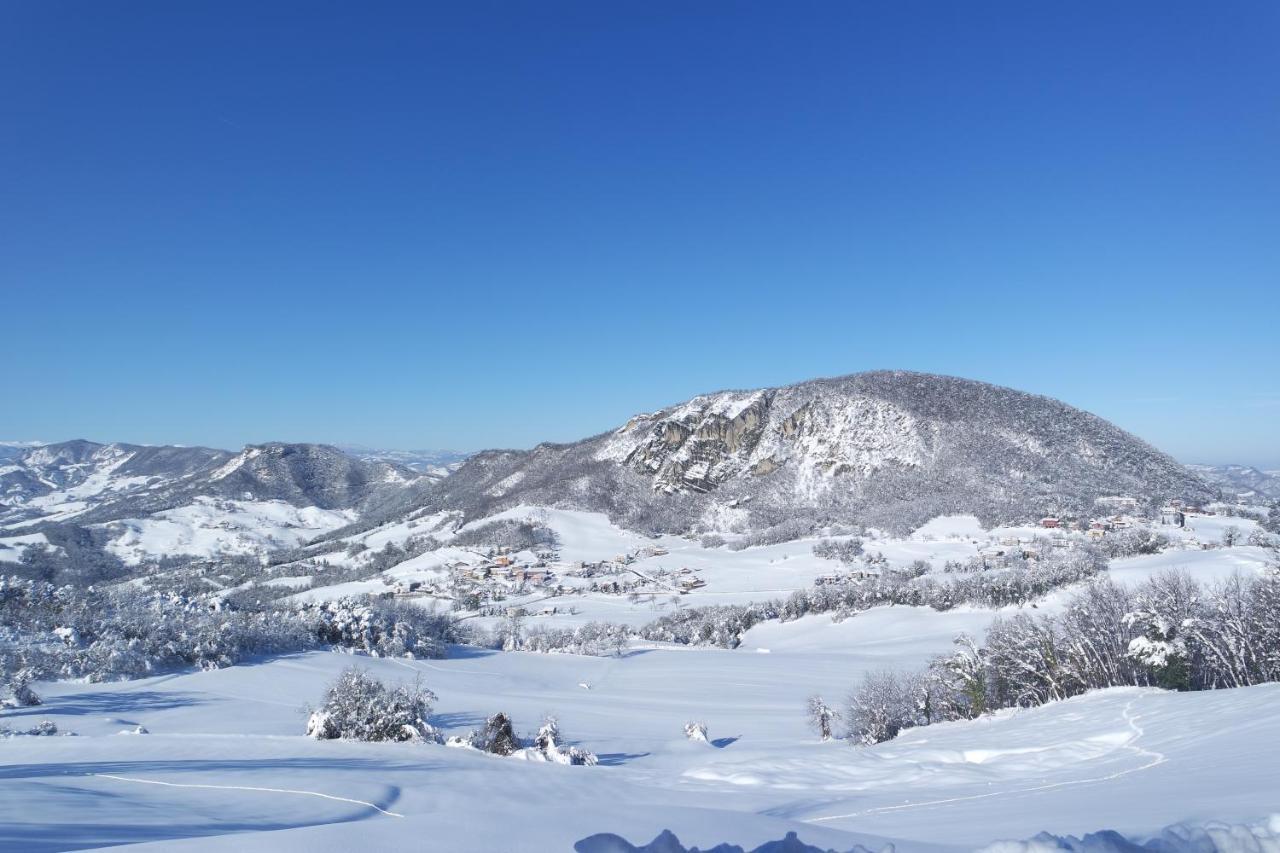 Bed and Breakfast Casale Monte Valestra Bebbio Esterno foto