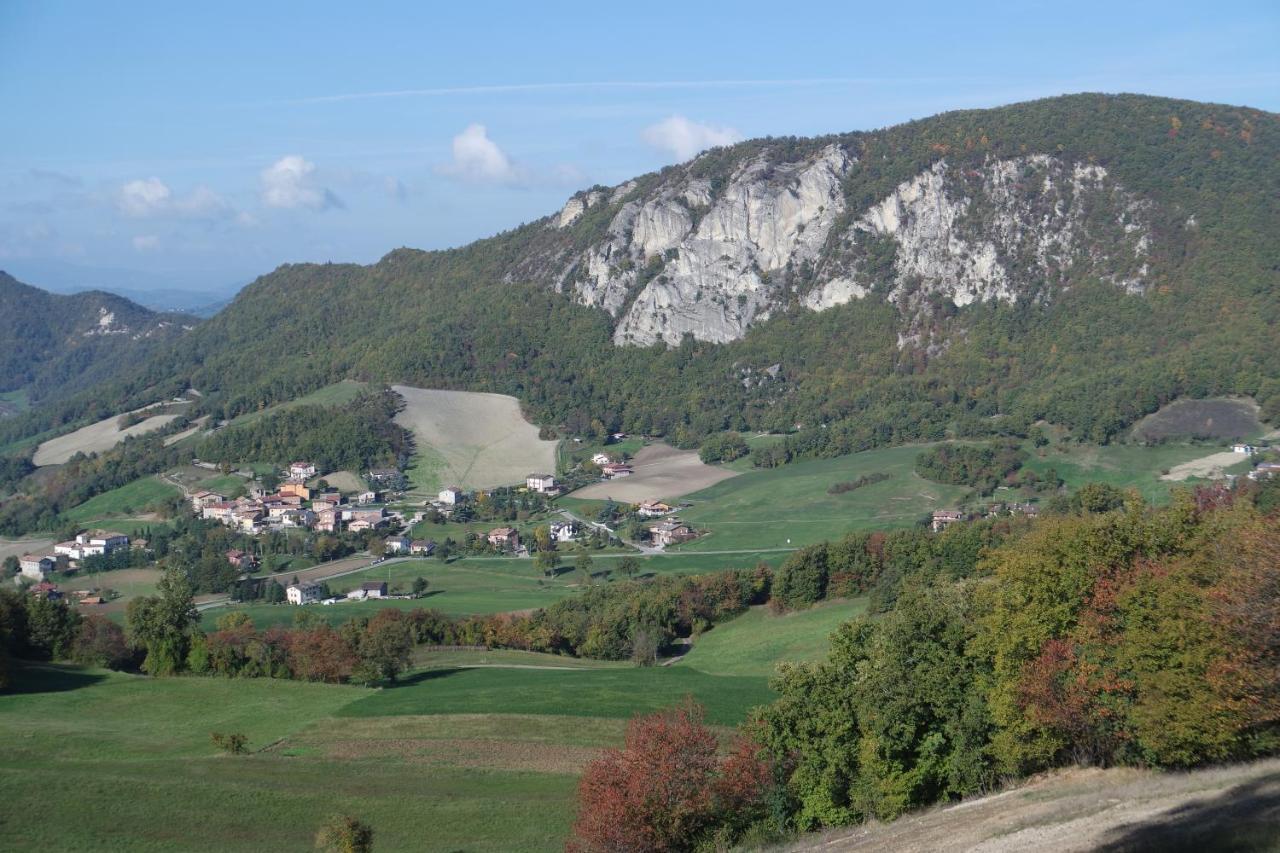 Bed and Breakfast Casale Monte Valestra Bebbio Esterno foto