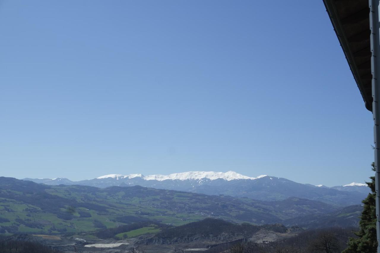 Bed and Breakfast Casale Monte Valestra Bebbio Esterno foto