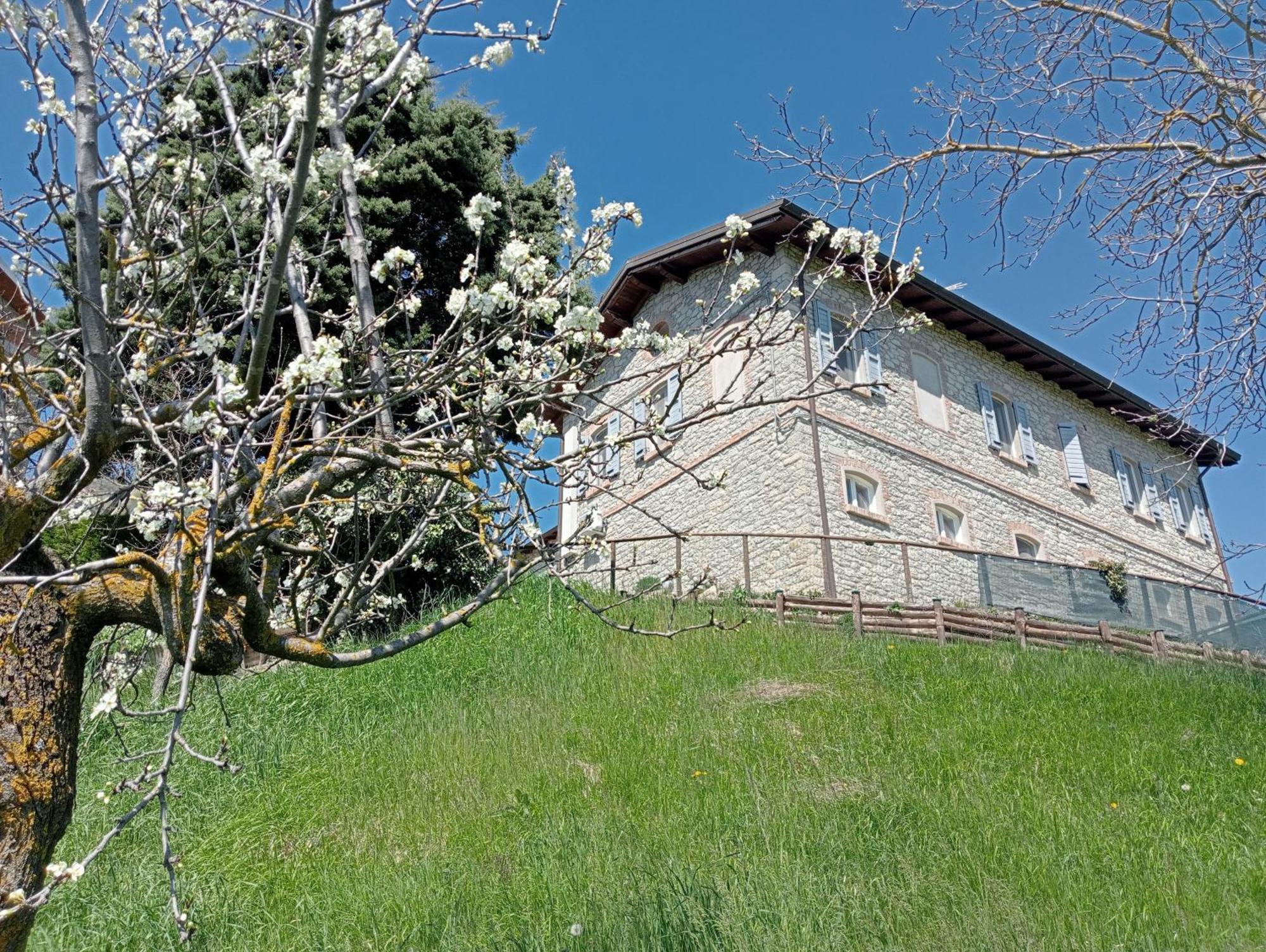 Bed and Breakfast Casale Monte Valestra Bebbio Esterno foto
